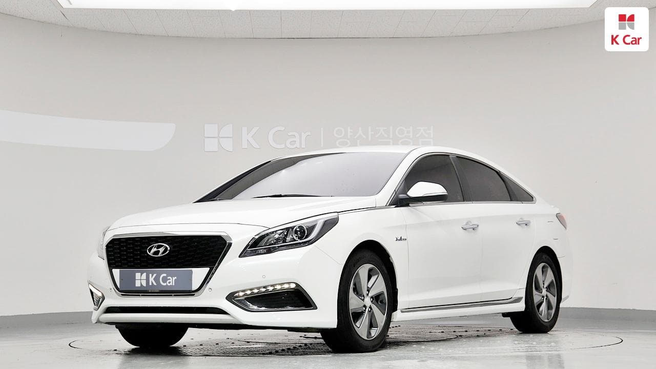 Hyundai LF Sonata Hybrid, 2016